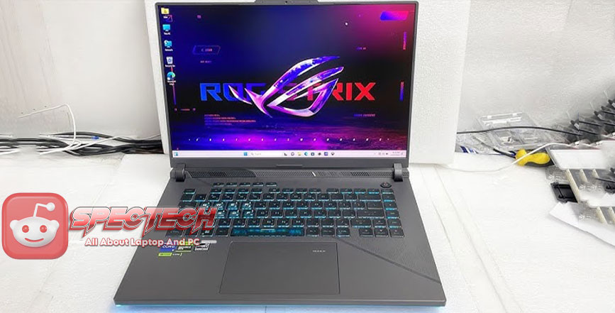 Bagi para penggemar gaming, laptop dengan spesifikasi mumpuni adalah kunci untuk mendukung pengalaman bermain yang lancar dan memukau. ASUS kembali menghadirkan produk terbarunya dalam seri Republic of Gamers (ROG) yang banyak dinanti, yaitu ASUS ROG Strix G16 G614JVR. Dilengkapi teknologi terkini dan desain futuristik, laptop ini menjadi pilihan ideal bagi para gamer yang menginginkan performa tinggi dan tampilan visual memukau. Artikel ini akan membahas spesifikasi, fitur unggulan, serta manfaat yang di tawarkan oleh ASUS ROG Strix G16 G614JVR.

Desain dan Tampilan ASUS ROG Strix G16 G614JVR

Dari segi desain, ASUS ROG Strix G16 G614JVR tampil dengan tampilan yang modern dan premium. Layar 16 inci-nya memiliki bezel tipis, sehingga memberikan pengalaman visual yang lebih luas dan imersif. Selain itu, laptop ini di lengkapi dengan resolusi WQXGA (2560x1600) yang memberikan kualitas gambar tajam, sehingga setiap detail dalam game terlihat jelas. Panel layar 240Hz mendukung gerakan halus dan minim blur, ideal untuk game cepat seperti FPS dan MOBA.

Tidak hanya itu, laptop ini memiliki desain RGB yang elegan dan dapat di sesuaikan sesuai selera pengguna melalui aplikasi Armoury Crate. RGB keyboard menambah nuansa gaming khas dan mendukung pengalaman bermain lebih menyenangkan, terutama di kondisi minim cahaya.

Performa ASUS ROG Strix G16 G614JVR

Tentu saja, salah satu keunggulan utama ASUS ROG Strix G16 G614JVR adalah performanya yang andal. Laptop ini di tenagai oleh prosesor Intel Core i9-13980HX, prosesor generasi ke-13 yang di rancang untuk memberikan performa tertinggi dalam gaming maupun multitasking. Di tambah kartu grafis NVIDIA GeForce RTX 4070 8GB VRAM, memberikan visual tinggi dan performa optimal untuk pengalaman gaming maksimal.

Kombinasi CPU dan GPU ini menjadikan ASUS ROG Strix G16 mampu menjalankan game berat tanpa hambatan, bahkan pada pengaturan grafis ultra. Laptop ini di dukung RAM DDR5 16GB yang dapat di tingkatkan hingga 32GB dan SSD 1TB, sehingga proses loading game dan aplikasi sangat cepat.

Sistem Pendingin Canggih

Saat bermain game berat, suhu laptop dapat meningkat drastis, yang berpotensi mempengaruhi performa. ASUS ROG Strix G16 di lengkapi sistem pendingin ROG Intelligent Cooling dengan vapor chamber dan kipas Arc Flow, menjaga suhu laptop stabil meski di gunakan dalam waktu lama. Selain itu, sistem pendingin ini juga bekerja secara efisien dan lebih senyap, sehingga tidak mengganggu fokus saat bermain.

Fitur Unggulan Lainnya

Selain performa, laptop ini juga menawarkan beberapa fitur unggulan yang membuatnya semakin menarik. Salah satunya adalah konektivitas WiFi 6E yang memberikan akses internet lebih cepat dan stabil, terutama saat bermain game online. Laptop ini di lengkapi port Thunderbolt 4, memungkinkan pengguna menghubungkan perangkat eksternal dengan transfer data berkecepatan tinggi.

ASUS ROG Strix G16 G614JVR memiliki daya tahan baterai unggul dengan fast-charging yang mencapai 50% dalam 30 menit. Hal ini tentu sangat membantu bagi gamer yang sering bermain di luar ruangan atau tidak selalu dekat dengan sumber listrik.

Kesimpulan

ASUS ROG Strix G16 menawarkan performa tinggi, tampilan memukau, dan pendingin efisien sebagai laptop gaming kelas atas. Dengan desain futuristik dan fitur gaming modern, laptop ini patut di pertimbangkan bagi gamer yang ingin pengalaman bermain optimal.

Dengan harga sebanding spesifikasi premium, ASUS ROG Strix G16 menjadi investasi ideal bagi gamer serius.